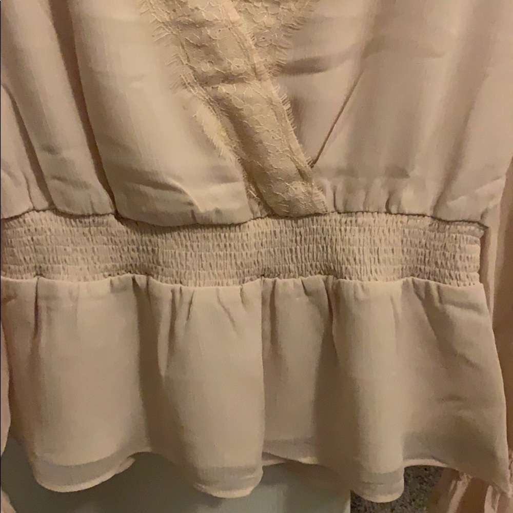 Ivory top - Picture 3 of 7